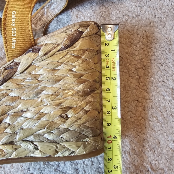 Buckled Wedge Platform Sandle size 6. - Picture 5 of 14